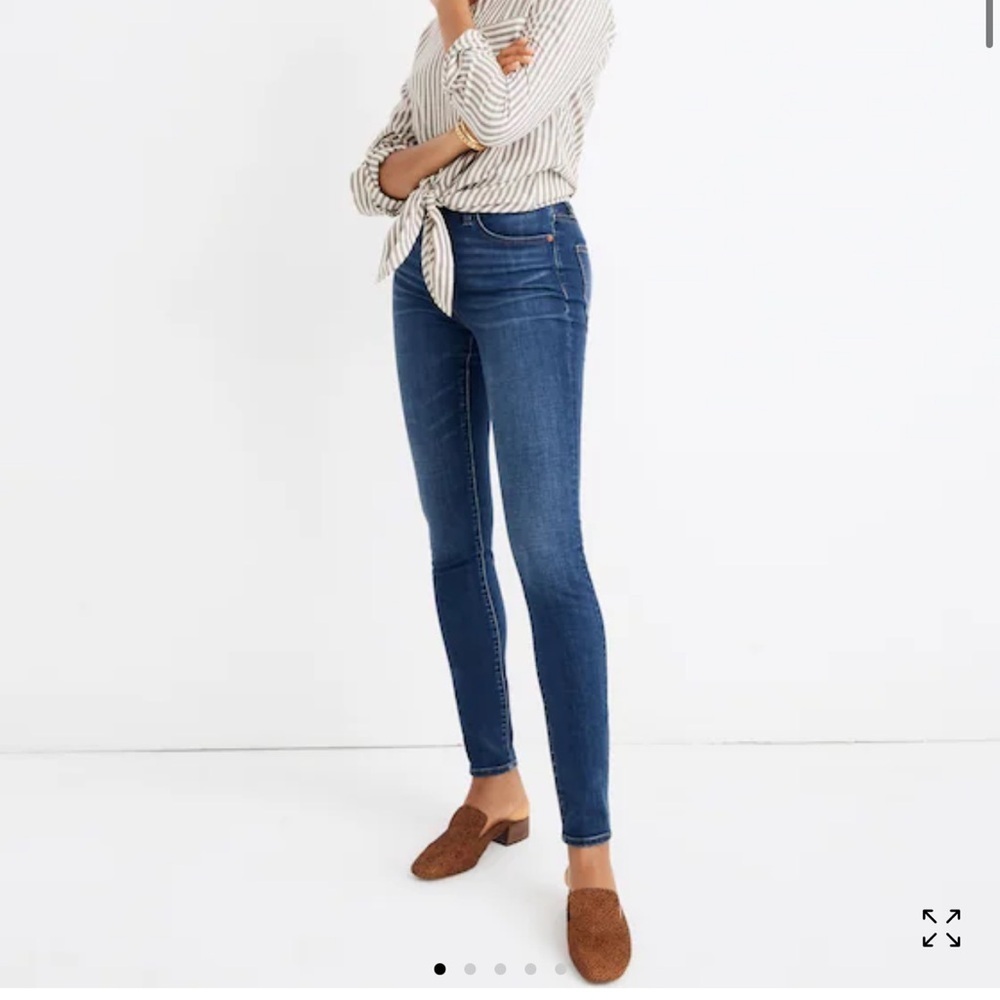 Madewell Curvy High-Rise Skinny Jeans in Hayes Wash - Picture 6 of 14